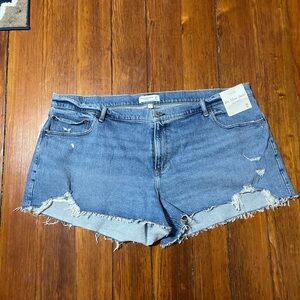 Abercrombie Mom shorts